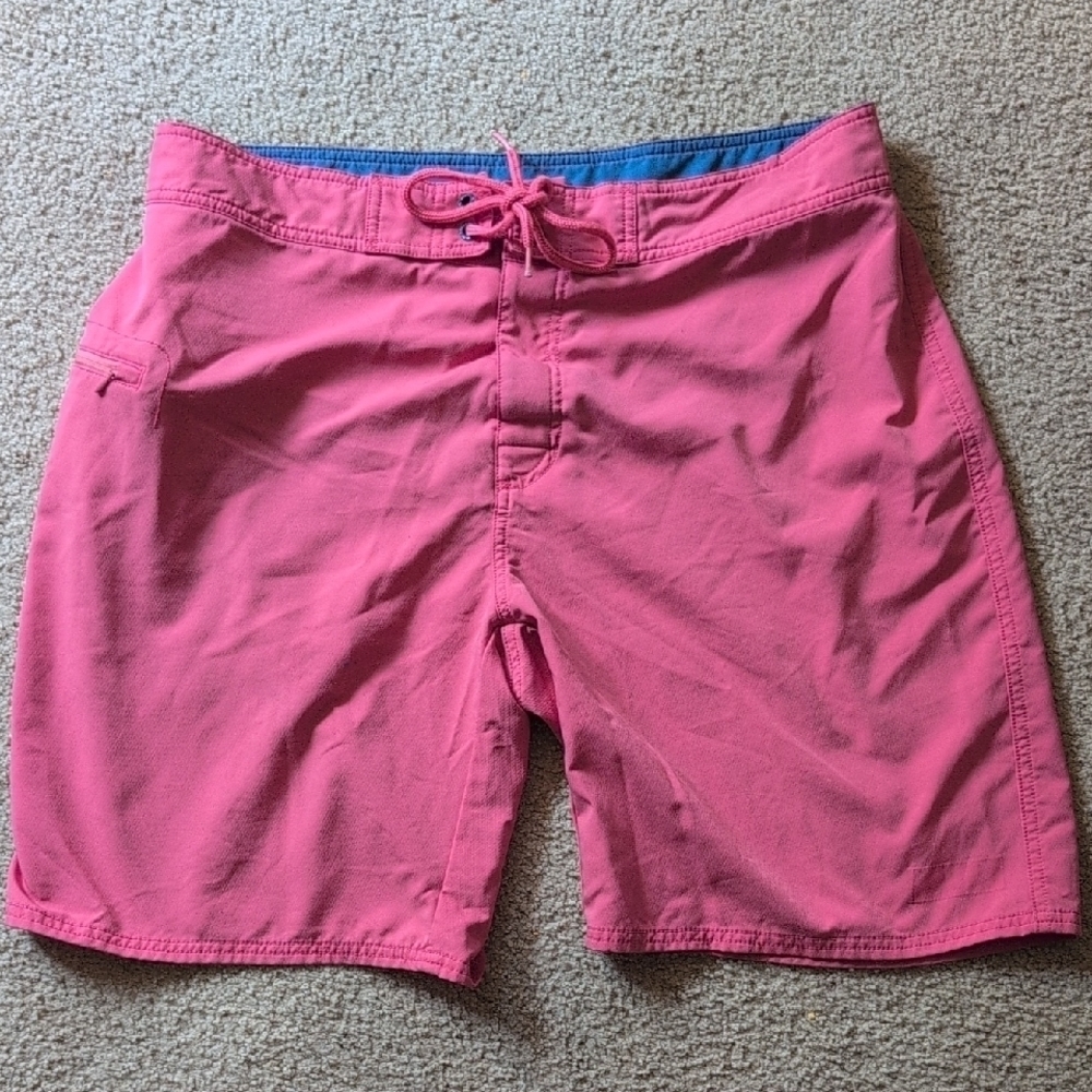 Vineyard Vines Pink Men's Board Shorts Size 35
